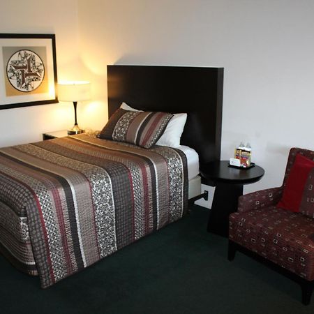 Cougar Land Motel Pullman Quarto foto
