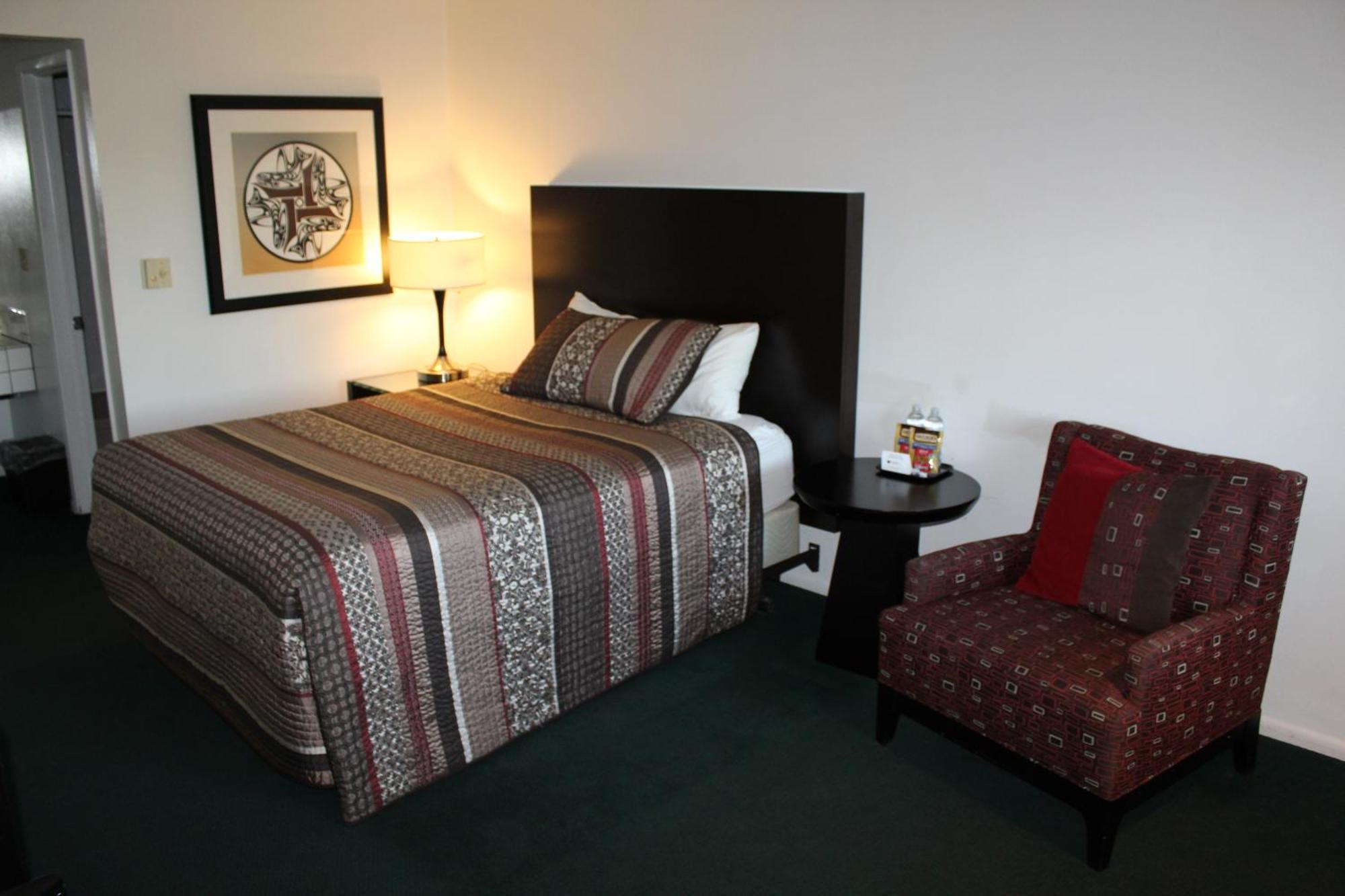 Cougar Land Motel Pullman Quarto foto